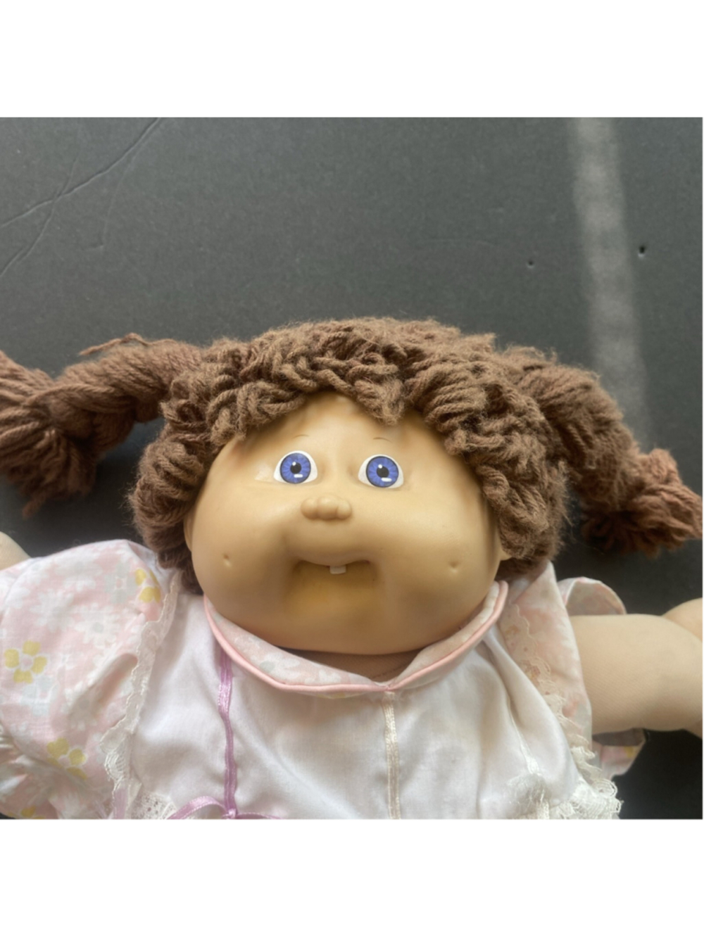 Vintage Girl Cabbage Patch Kids Doll - Picture 2 of 6